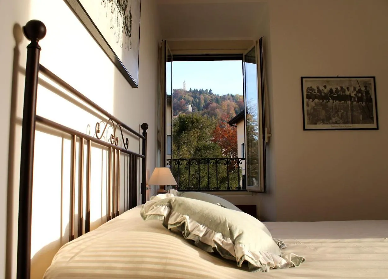 B&B Villa Regina Brunate Italy